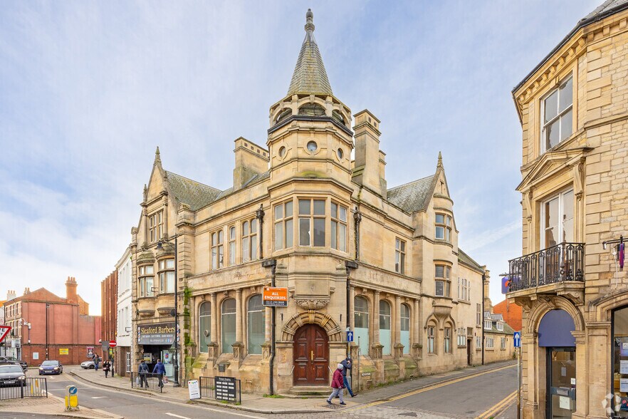 26 Market Pl, Sleaford for sale - Primary Photo - Image 1 of 1