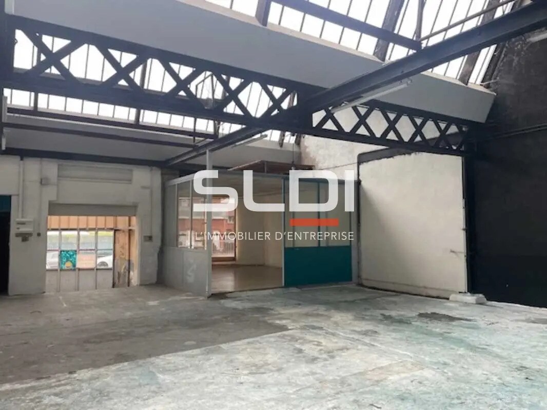 Office in Rillieux-la-Pape to rent Building Photo- Image 1 of 7