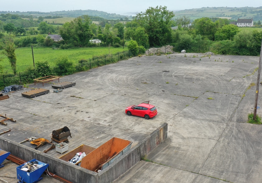 31 Crosshill Rd, Larne to rent - Building Photo - Image 2 of 2