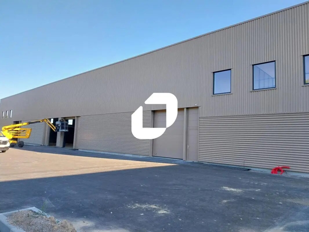 Office in Carquefou to rent Building Photo- Image 1 of 14