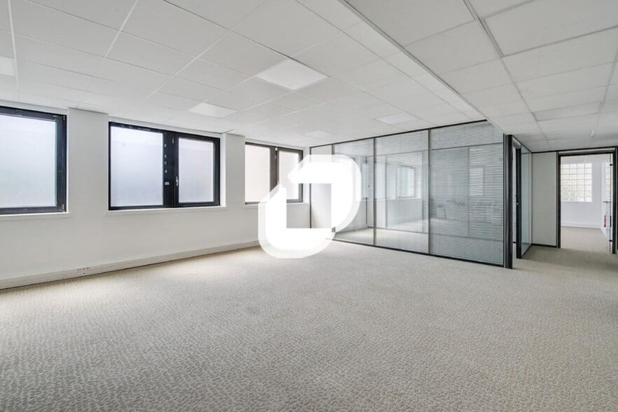 Office in Charenton-le-Pont to rent - Interior Photo - Image 3 of 10