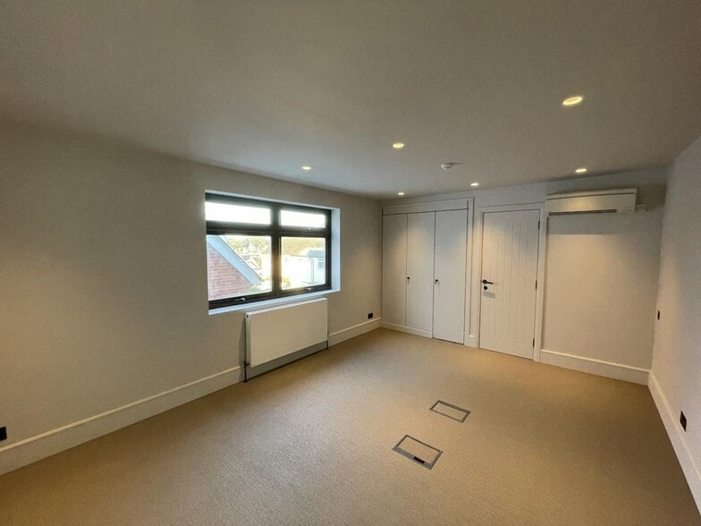 23 Albert St, Newcastle to rent - Building Photo - Image 2 of 11