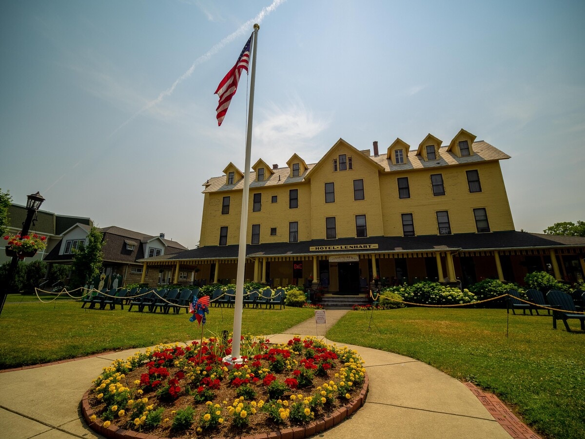 Lenhart Ave, Bemus Point 14712 UK