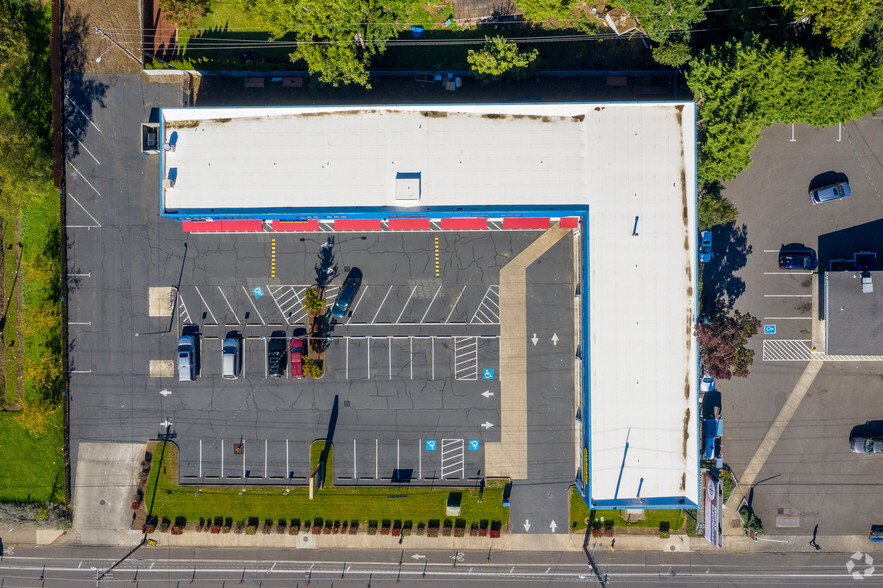 18061-18081 SE Division St, Portland, OR for rent - Aerial - Image 3 of 7