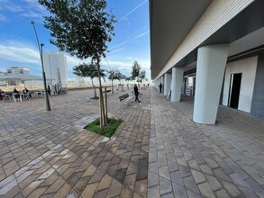 Retail in Badalona, Barcelona to rent Interior Photo- Image 2 of 7