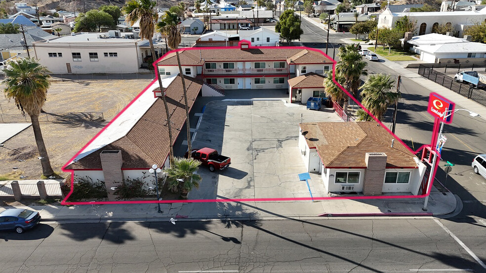 625 W Broadway St, Needles, CA for sale - Building Photo - Image 1 of 15