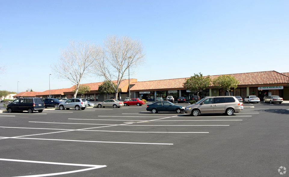 39945 Balentine Dr, Newark, CA for rent - Building Photo - Image 3 of 9