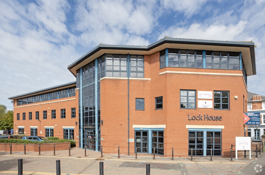 2 Castle Meadow Rd, Nottingham to rent - Primary Photo - Image 1 of 7