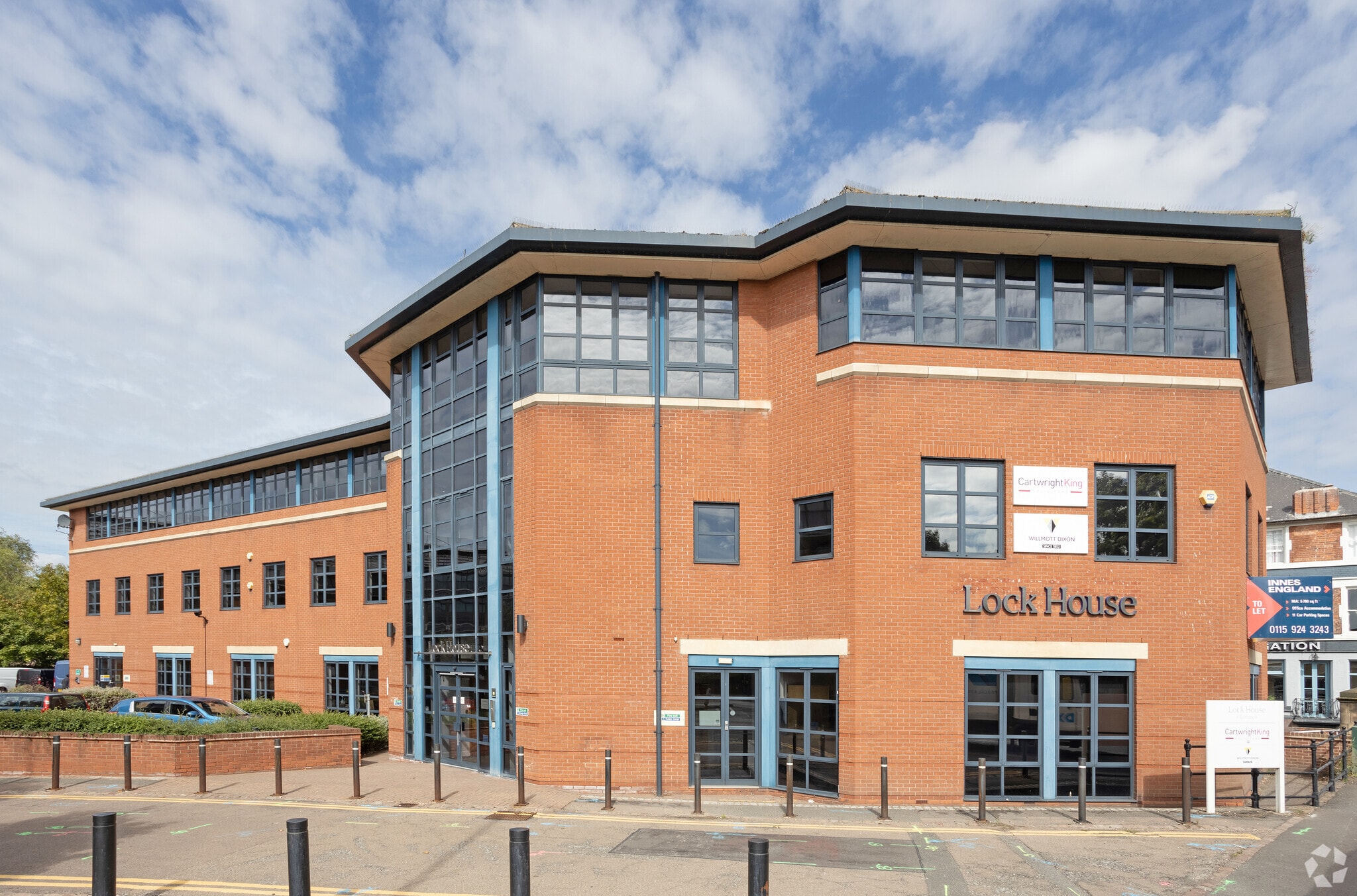 2 Castle Meadow Rd, Nottingham to rent Primary Photo- Image 1 of 8