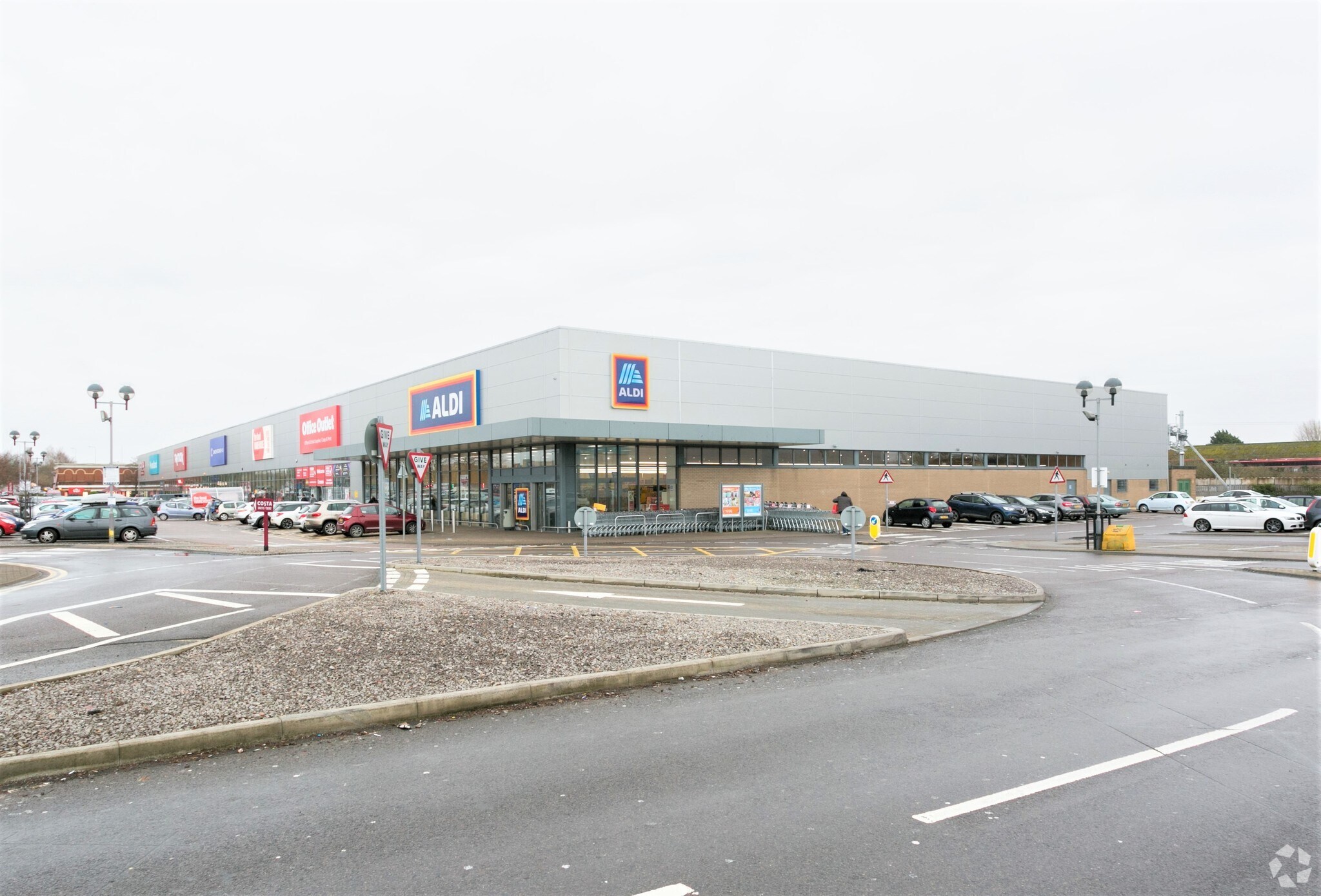 Newport Rd, Cardiff for sale Primary Photo- Image 1 of 1