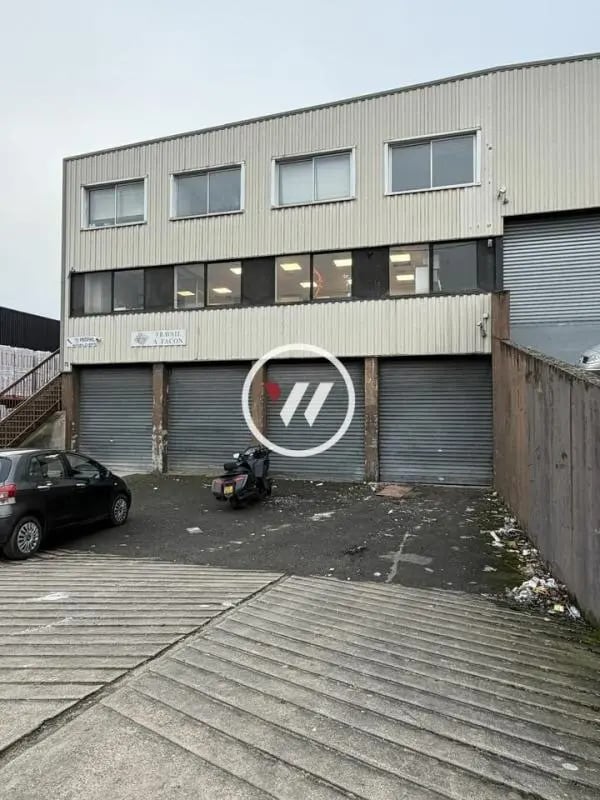Industrial in Le Blanc-Mesnil to rent Building Photo- Image 1 of 2