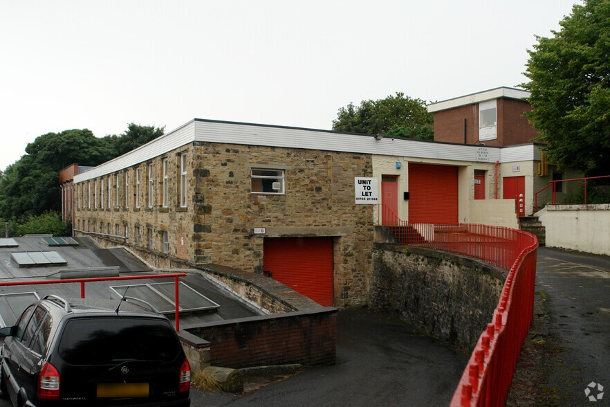 1-9 Wensley Rd, Blackburn to rent - Primary Photo - Image 1 of 9