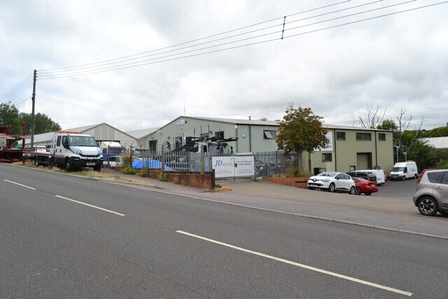 1 Mill Ln, Alton for sale - Primary Photo - Image 1 of 1
