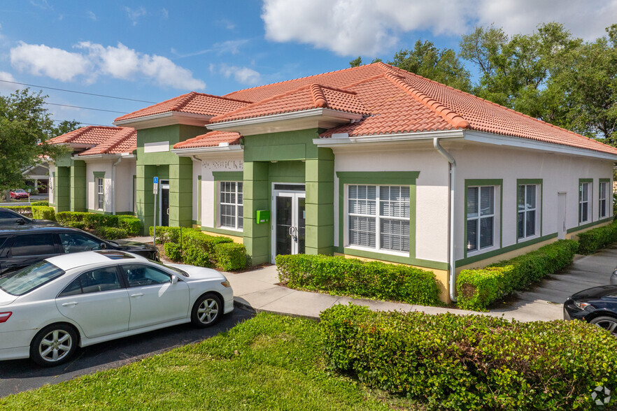 12500 Brantley Commons Ct, Fort Myers, FL for rent - Primary Photo - Image 1 of 5