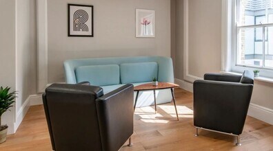 53 Duke St, London to rent Interior Photo- Image 2 of 5