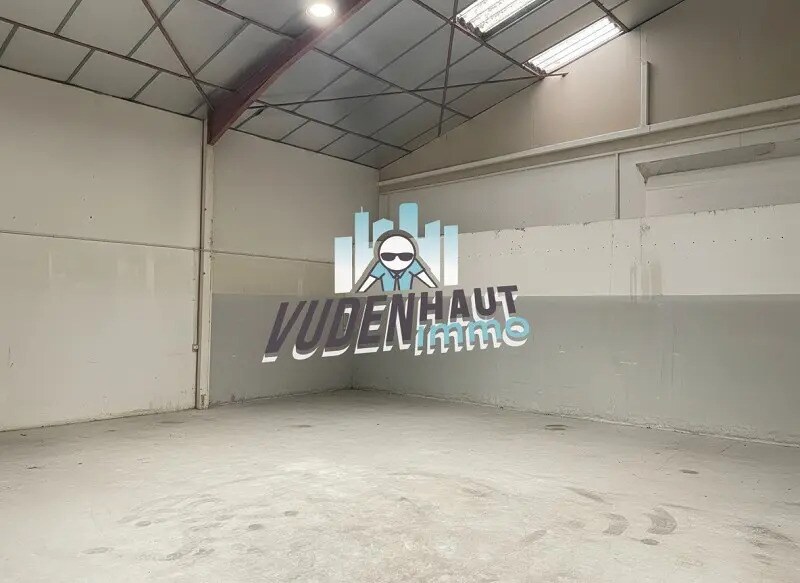 Location Local d'activités 461 m² - Photo 1