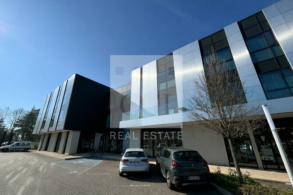 104 Route De Paris, Charbonnières-les-Bains for sale Building Photo- Image 1 of 22
