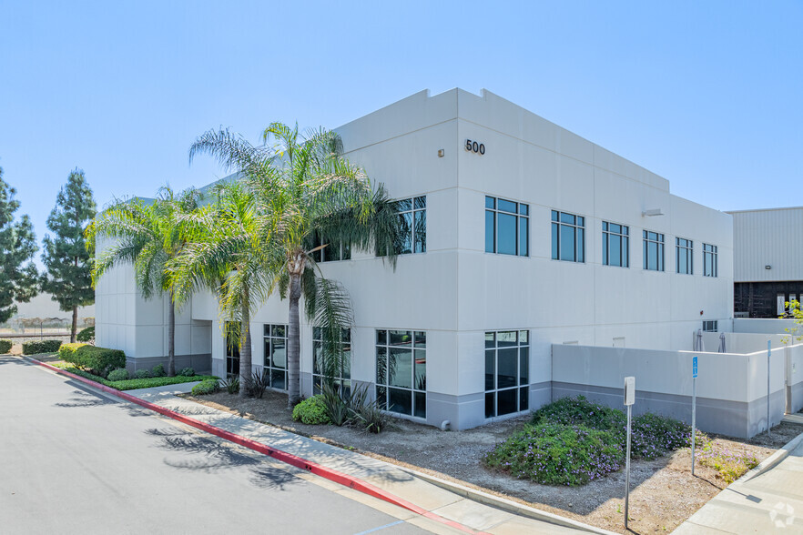 500 W Collins Ave, Orange, CA for rent - Building Photo - Image 1 of 10