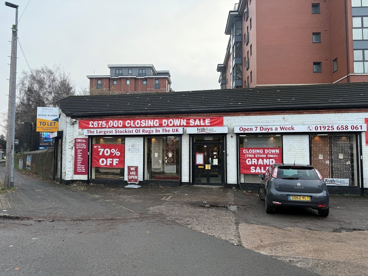 Lythgoes Ln, Warrington to rent Primary Photo- Image 1 of 2