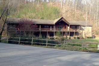 1576 Newcomb Hollow, Sevierville, TN for sale Building Photo- Image 1 of 1