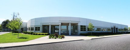 550 N Commons Dr, Aurora, IL for rent Building Photo- Image 1 of 6