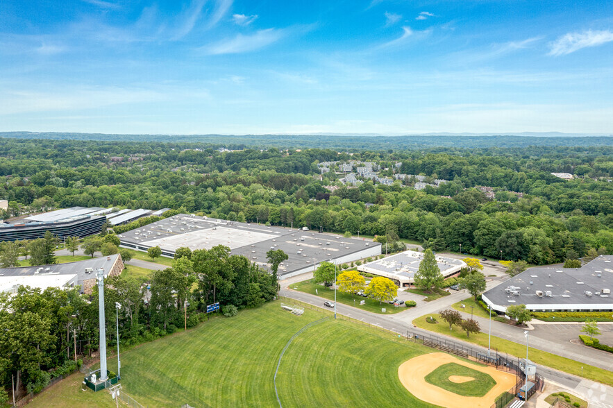 170 Williams Dr, Ramsey, NJ for rent - Aerial - Image 3 of 6