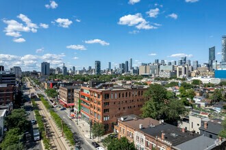 241 Spadina Ave, Toronto, ON - aerial  map view