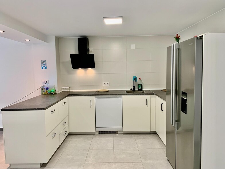 Office in Villanueva del Río y Minas, Sevilla for sale - Building Photo - Image 2 of 80