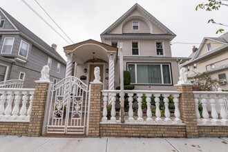 8662 106th St, Richmond Hill, NY for sale Primary Photo- Image 1 of 1