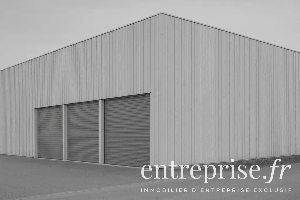 Vente Local d'activités 682 m² - Photo 1