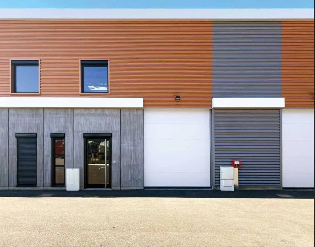 165 Avenue Henri Schneider, Meyzieu to rent Building Photo- Image 1 of 11