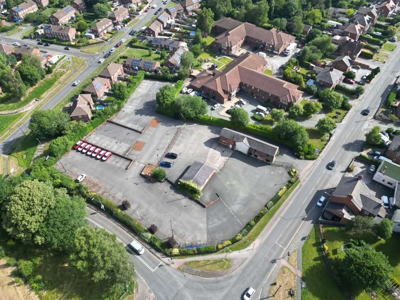 413 Manchester Rd, Northwich to rent - Building Photo - Image 2 of 2