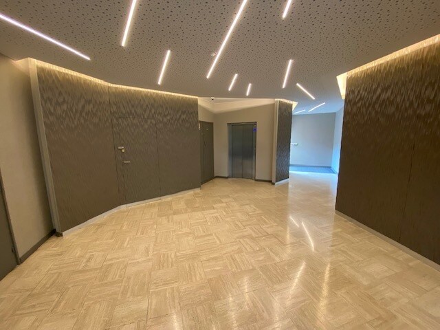Office in Saint-Gratien to rent - Building Photo - Image 2 of 7