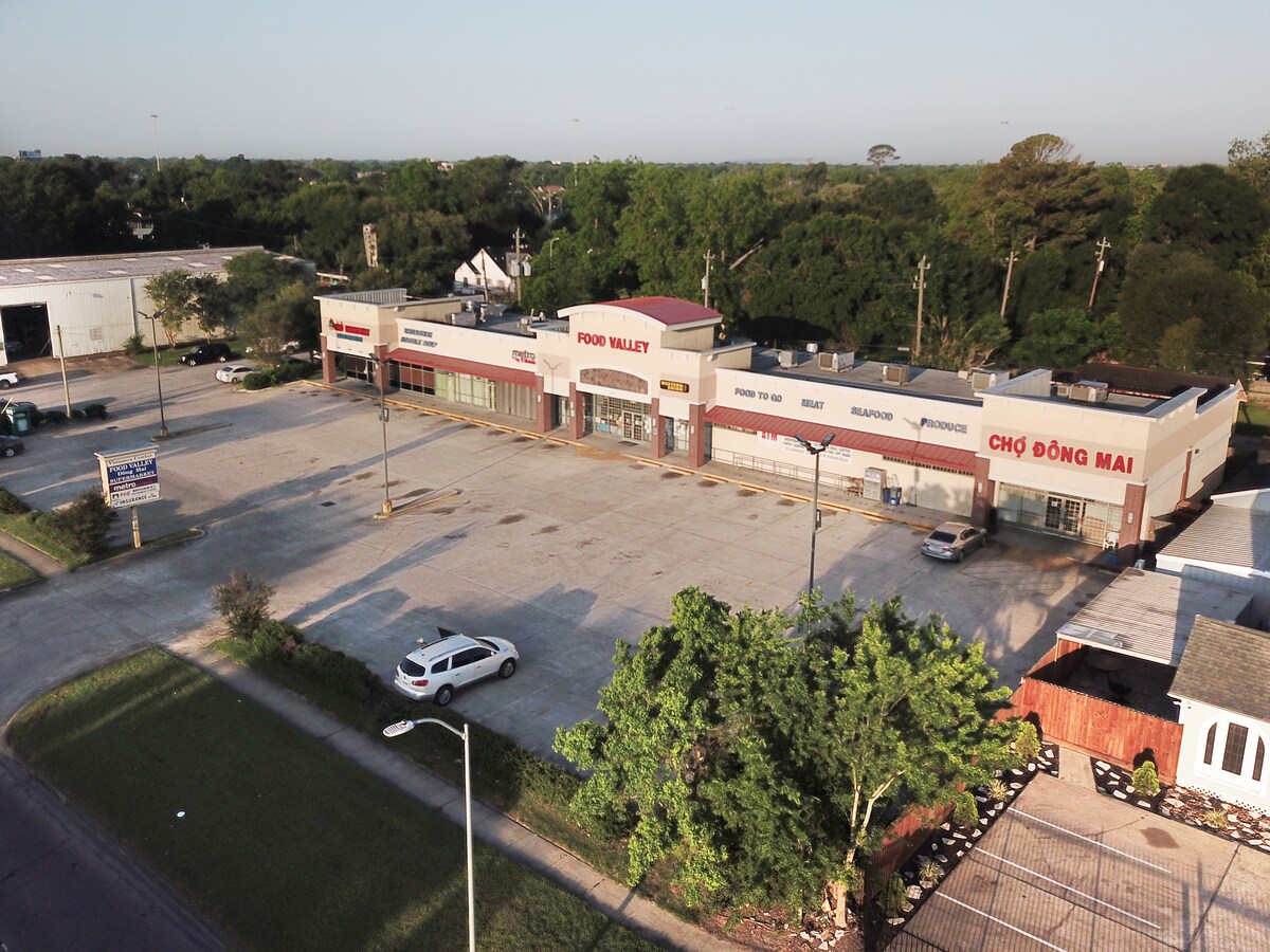 3418 Broadway St, Houston 77017 Retail for Sale