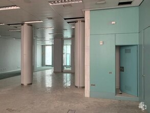 Retail in Alcobendas, Madrid to rent Interior Photo- Image 1 of 11