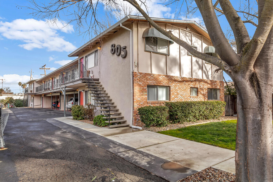 805 11th St, Davis, CA for sale - Building Photo - Image 1 of 1