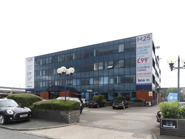 More details for 121 Brooker Rd, Waltham Abbey - Industrial to Rent
