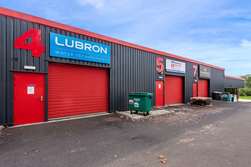 Baird Road, Kirkton Campus, Livingston to rent - Building Photo - Image 2 of 9