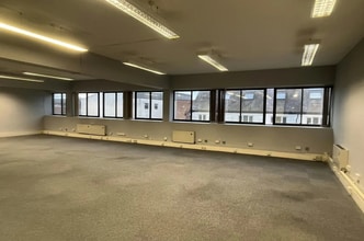 27-29 Market St, Eastleigh to rent Interior Photo- Image 1 of 1