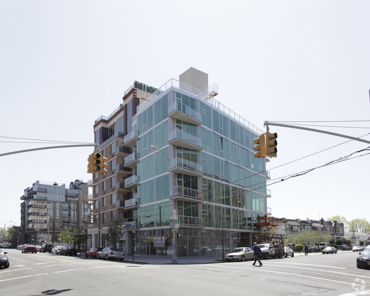 380 Kings Hwy, Brooklyn, NY for sale - Primary Photo - Image 1 of 1