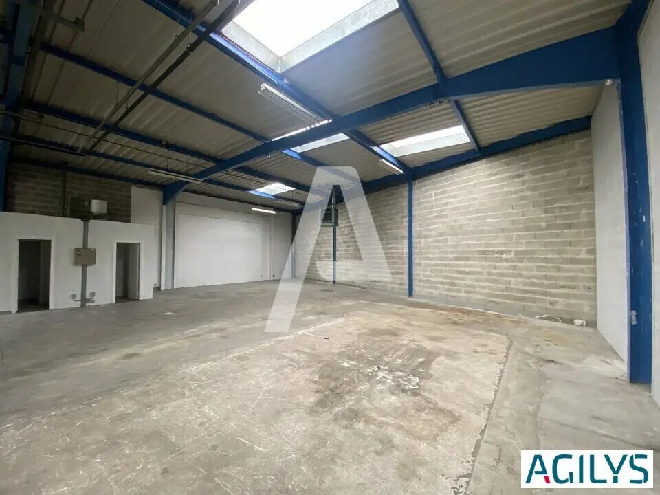 Industrial in Ivry-sur-Seine to rent Building Photo- Image 1 of 11