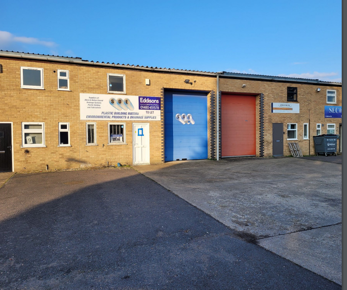 Stephenson Rd, St Ives for rent - Building Photo - Image 1 of 8