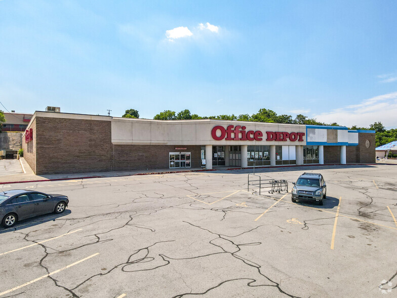 2010 S Sheridan Rd, Tulsa, OK for sale - Building Photo - Image 1 of 1