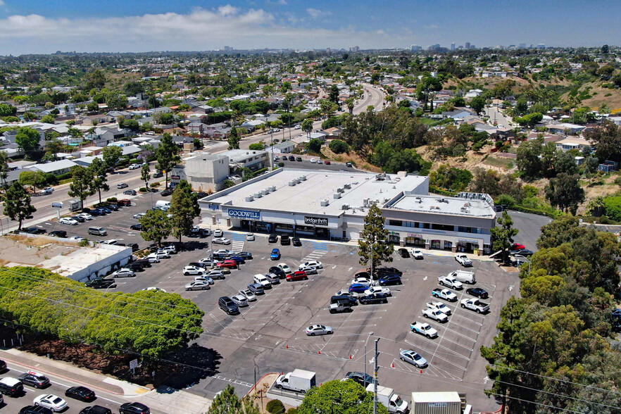 4220 Balboa Ave portfolio of 3 properties for sale on LoopNet.co.uk - Building Photo - Image 1 of 8