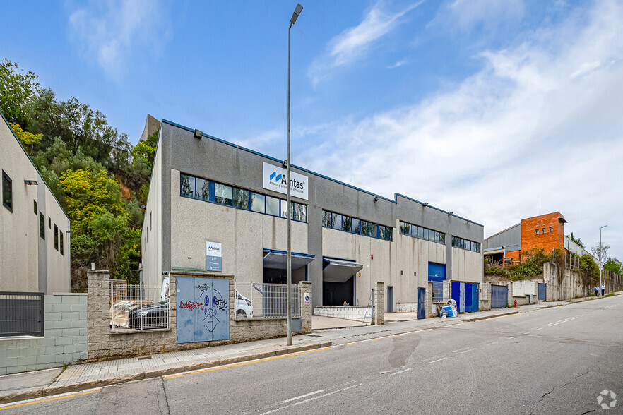 Industrial in Rubí, BAR for rent - Building Photo - Image 2 of 2