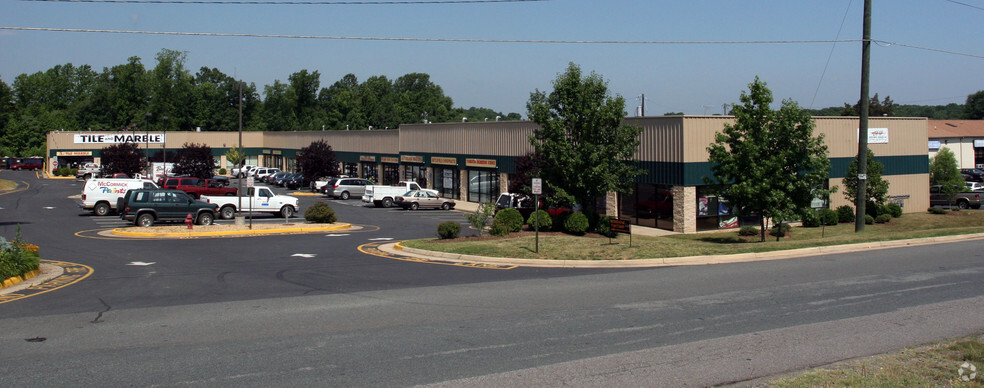 4715-4763 Jefferson Davis Hwy, Fredericksburg, VA for rent - Building Photo - Image 2 of 55