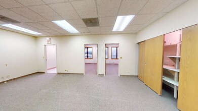 3295 N Arlington Heights Rd, Arlington Heights, IL for rent Building Photo- Image 1 of 14