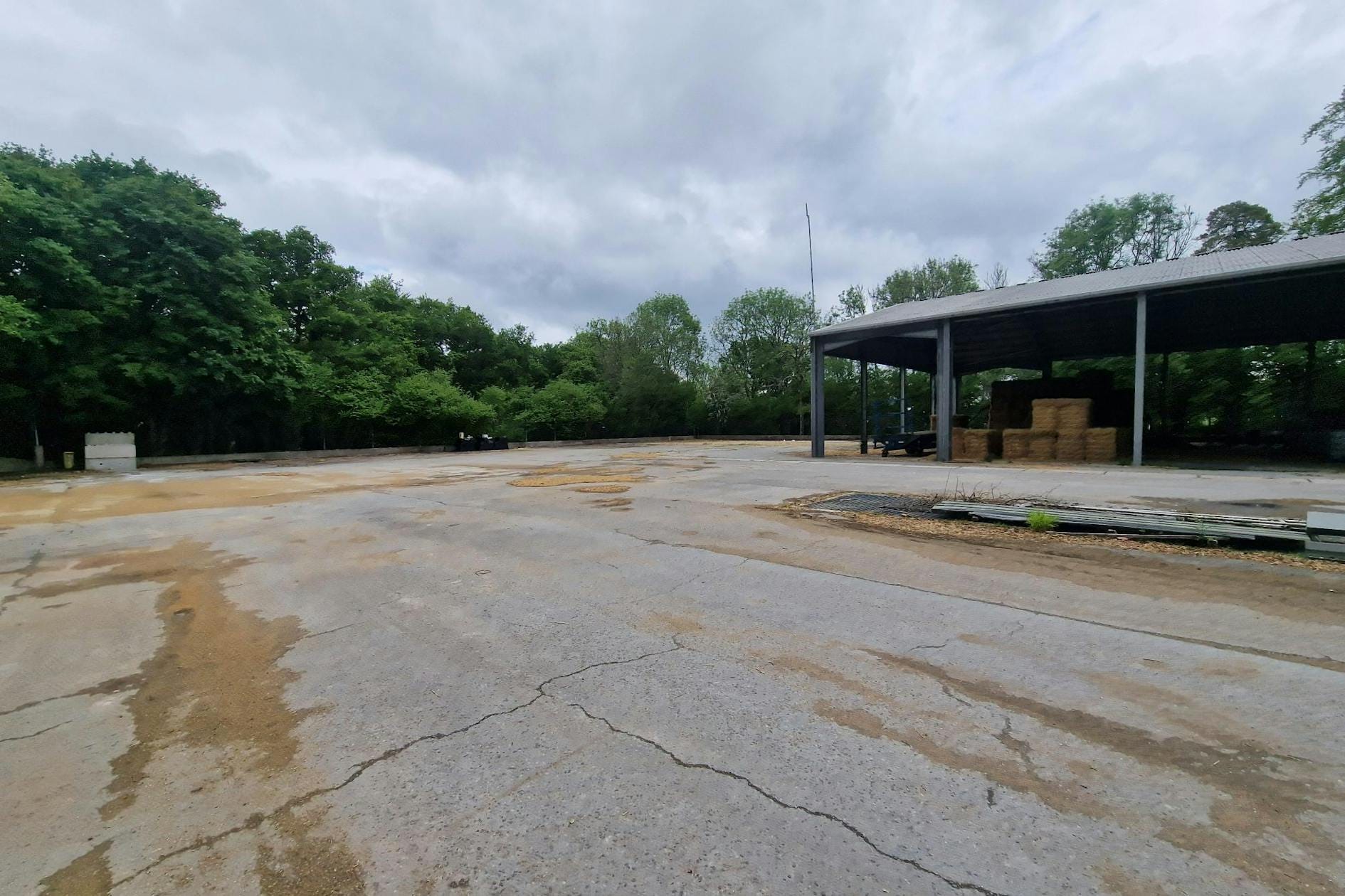 Herriard Storage St, Basingstoke to rent Building Photo- Image 1 of 4