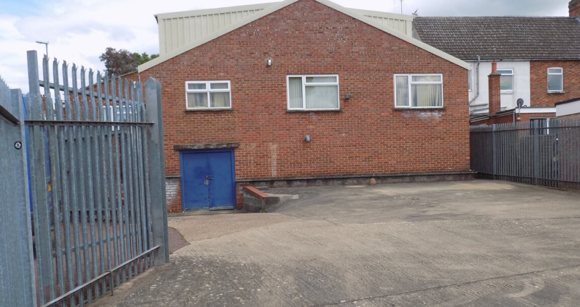 44 Park Rd, Rushden for sale Building Photo- Image 1 of 1