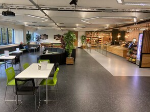 6 Mollison Ave, Waltham Cross to rent Interior Photo- Image 2 of 6